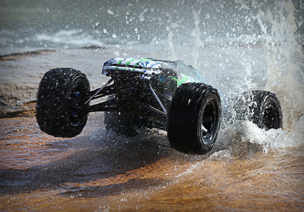 TRAXXAS E-Revo Brushless RTR 2.4GHz ohne Lader, ohne Akkus, Version 2018
