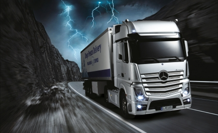 TAMIYA 1:14 RC Mercedes B. Actros1851 GigaSpace